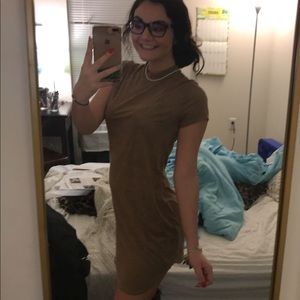Brown dress